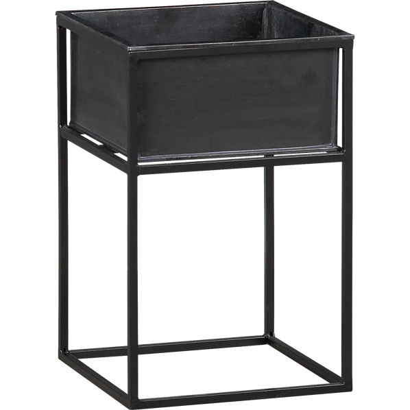 RaisedPlanter18inS13